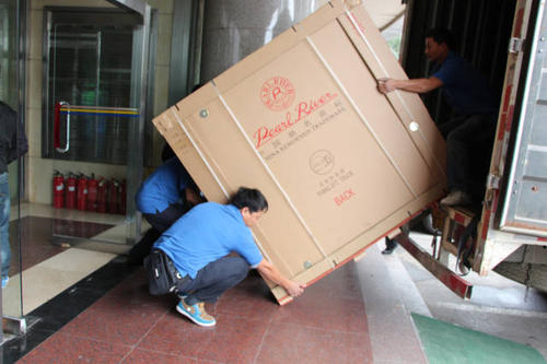 港口钢琴贵重工艺品无忧运